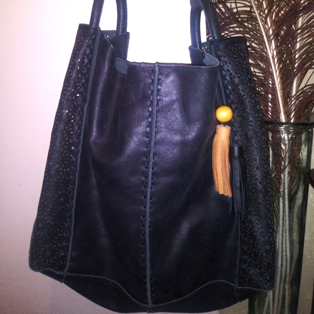 😻😻THE SAK Gorgeous Black Leather Hobo Hand Bag